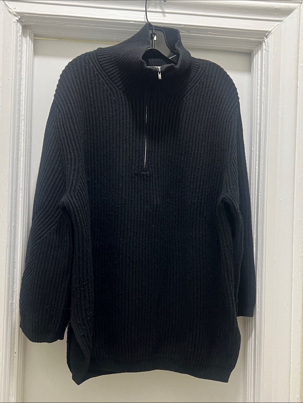 Merino wool Black Zip-Neck Ribbed Sweater / Pullover Jacket